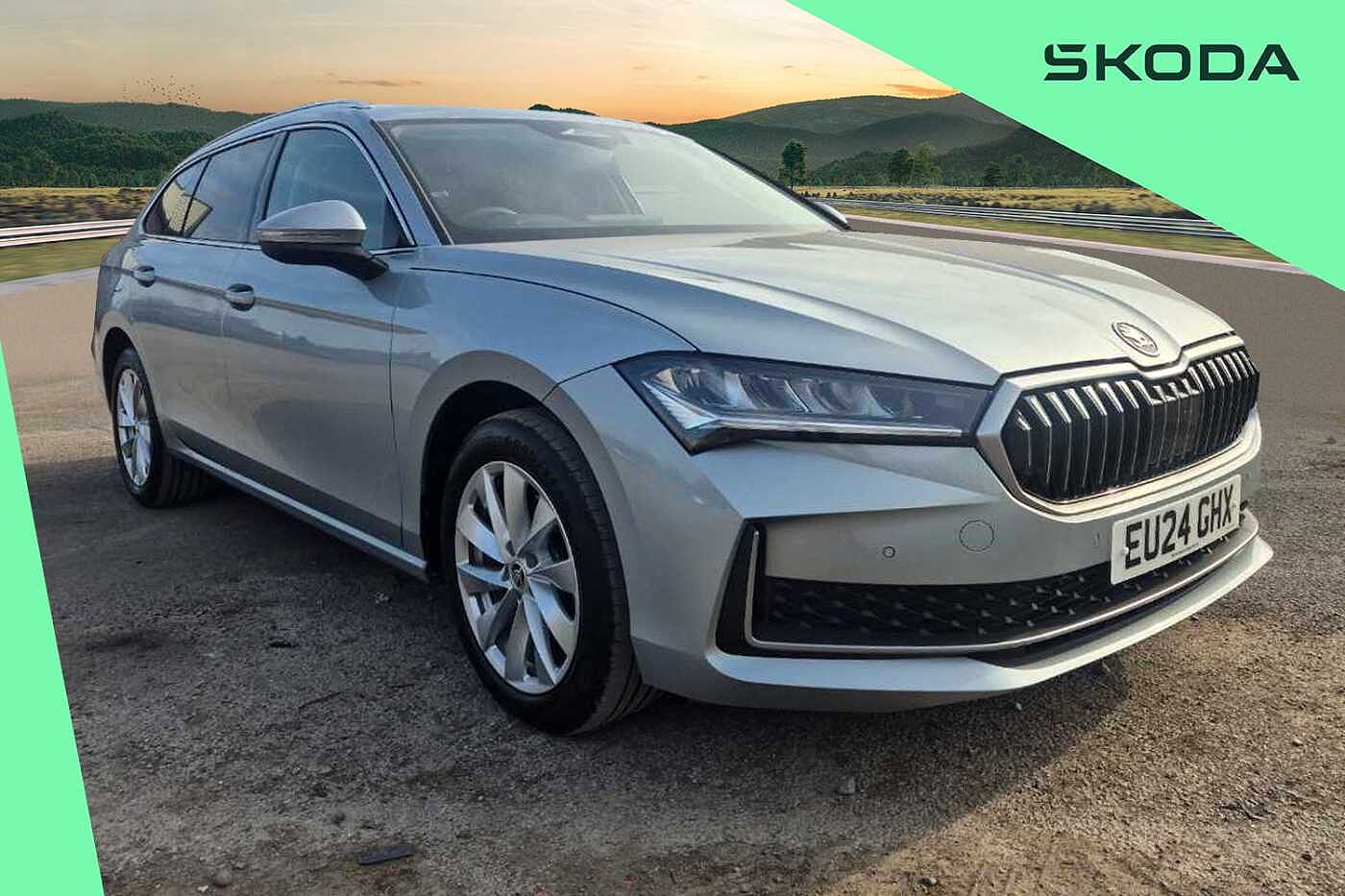 Main listing image - Skoda Superb Estate