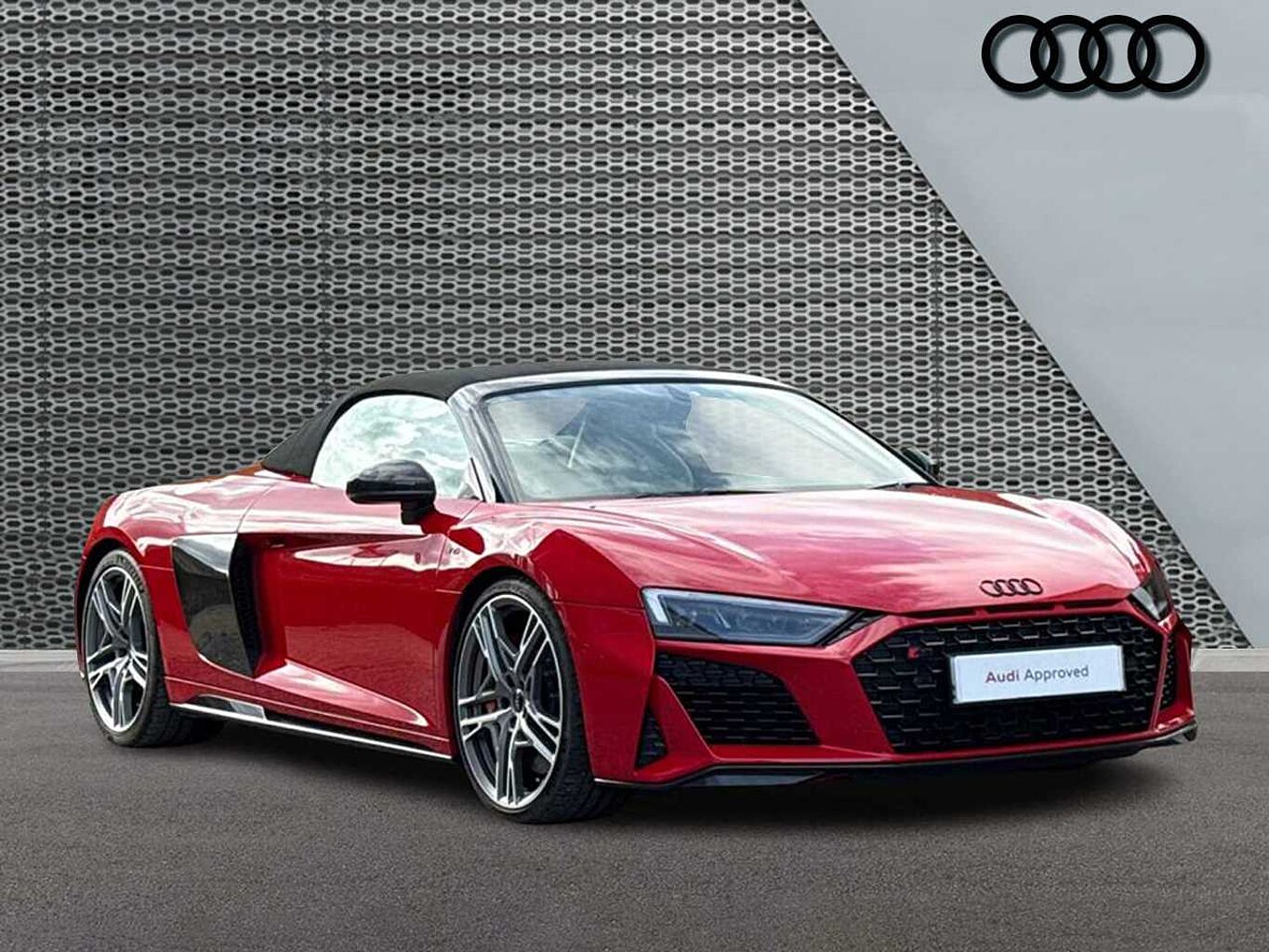 Main listing image - Audi R8 Spyder