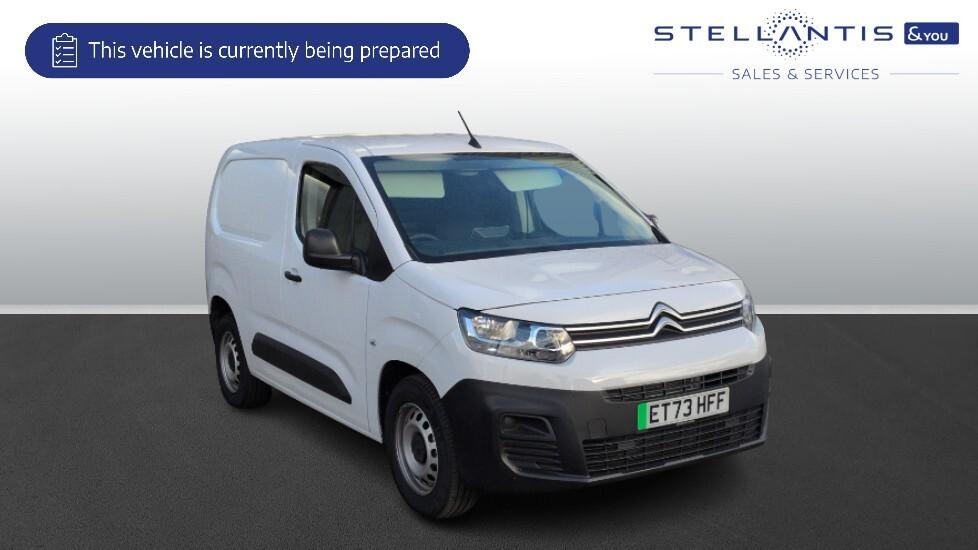 Main listing image - Citroen e-Berlingo