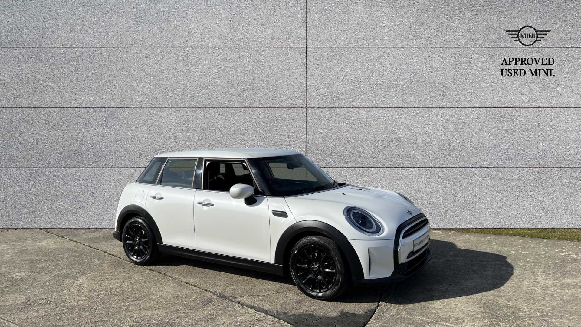 Main listing image - MINI Hatchback 5dr