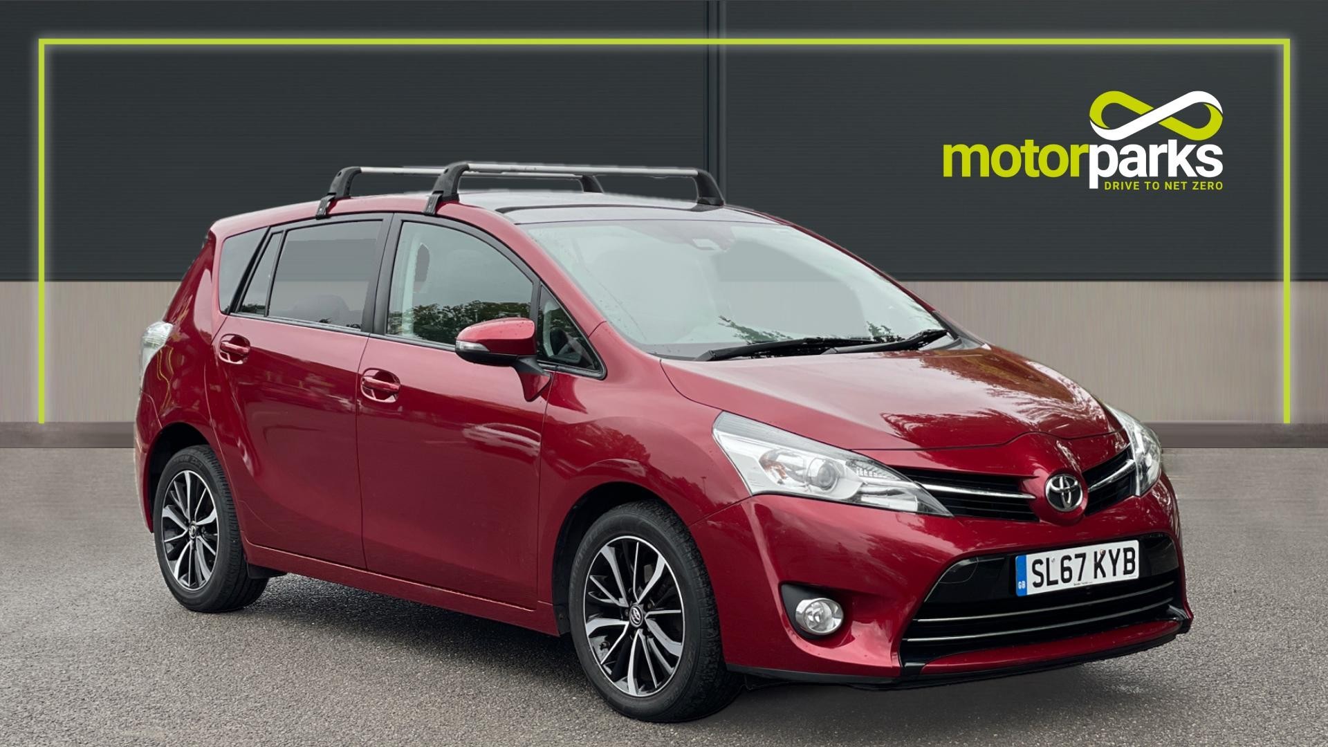 Main listing image - Toyota Verso