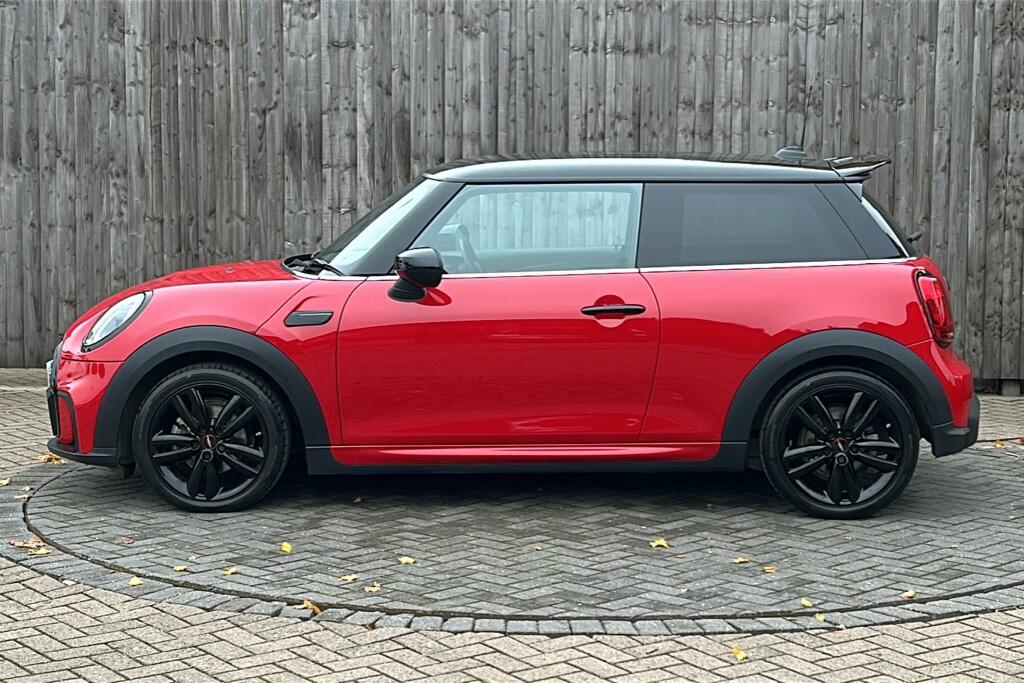 Main listing image - MINI Hatchback