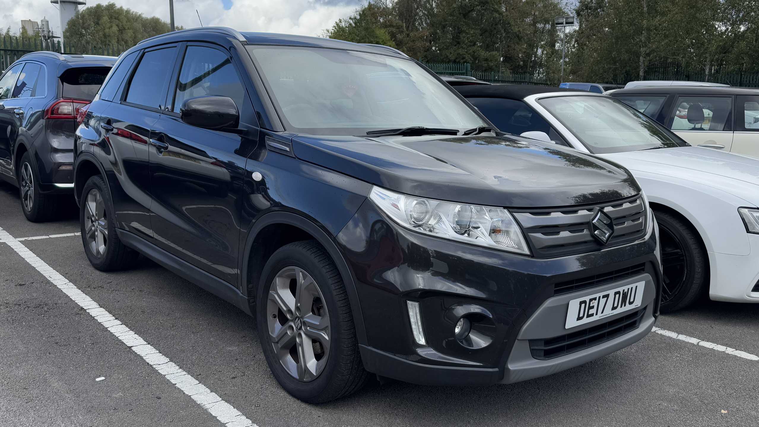 Main listing image - Suzuki Vitara