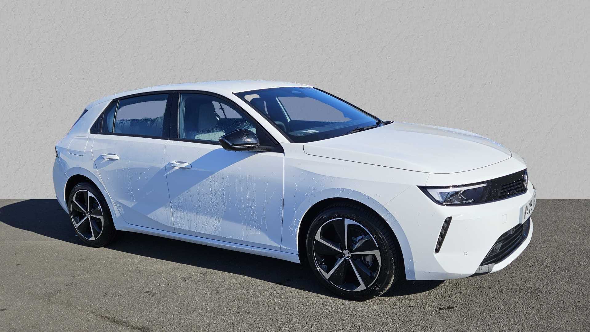 Main listing image - Vauxhall Astra