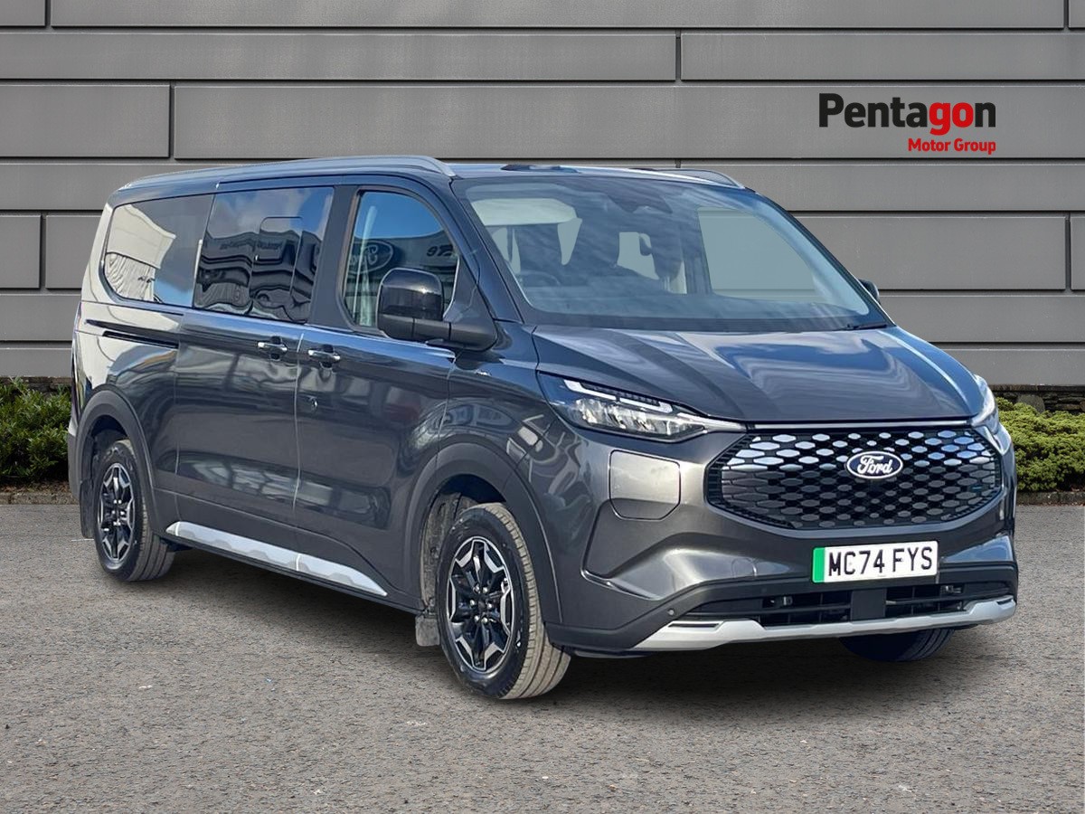 Main listing image - Ford Tourneo Custom