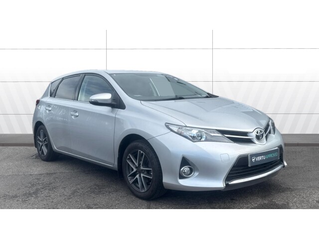 Main listing image - Toyota Auris