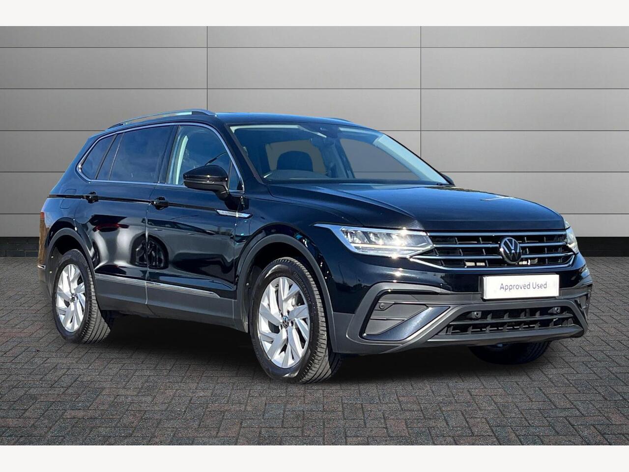 Main listing image - Volkswagen Tiguan Allspace