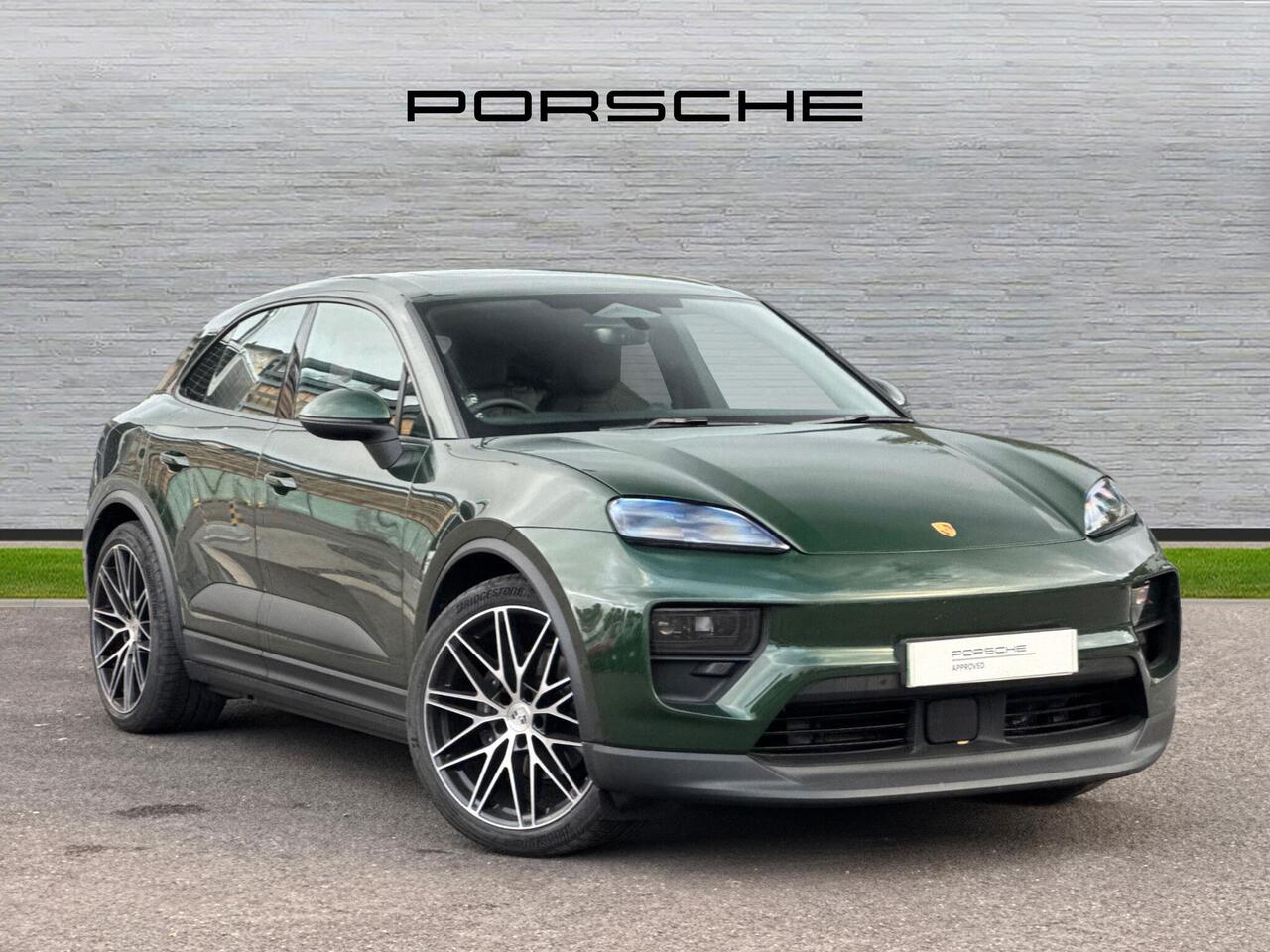 Main listing image - Porsche Macan