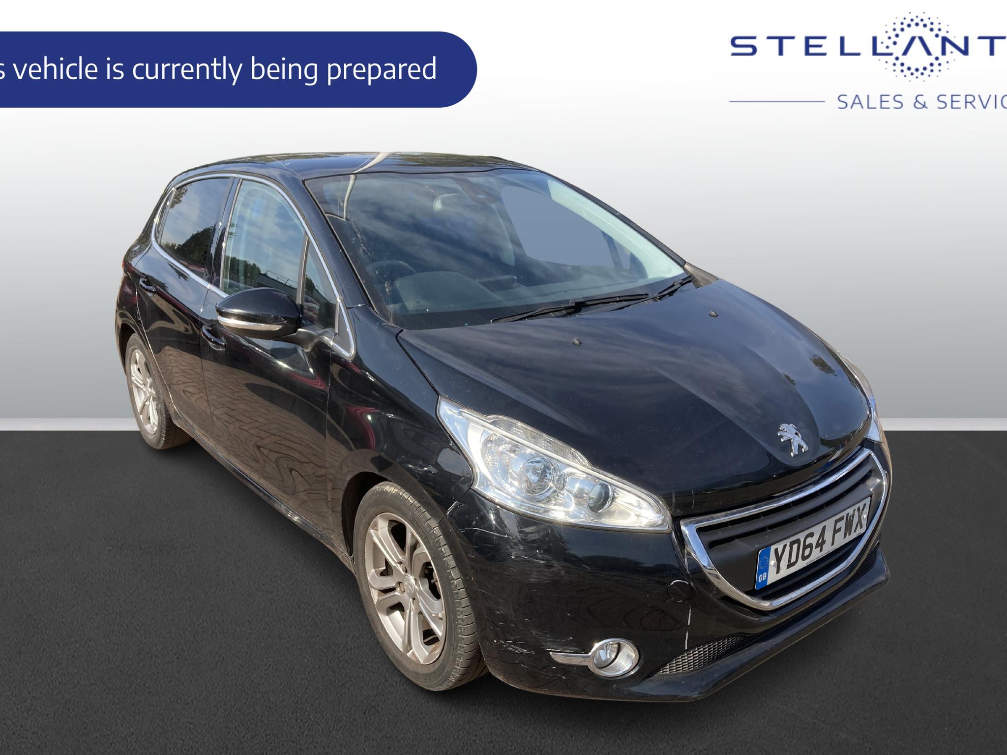 Main listing image - Peugeot 208