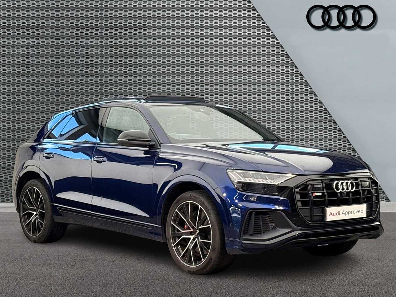 Main listing image - Audi Q8