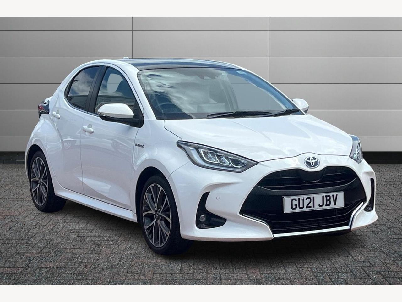 Main listing image - Toyota Yaris