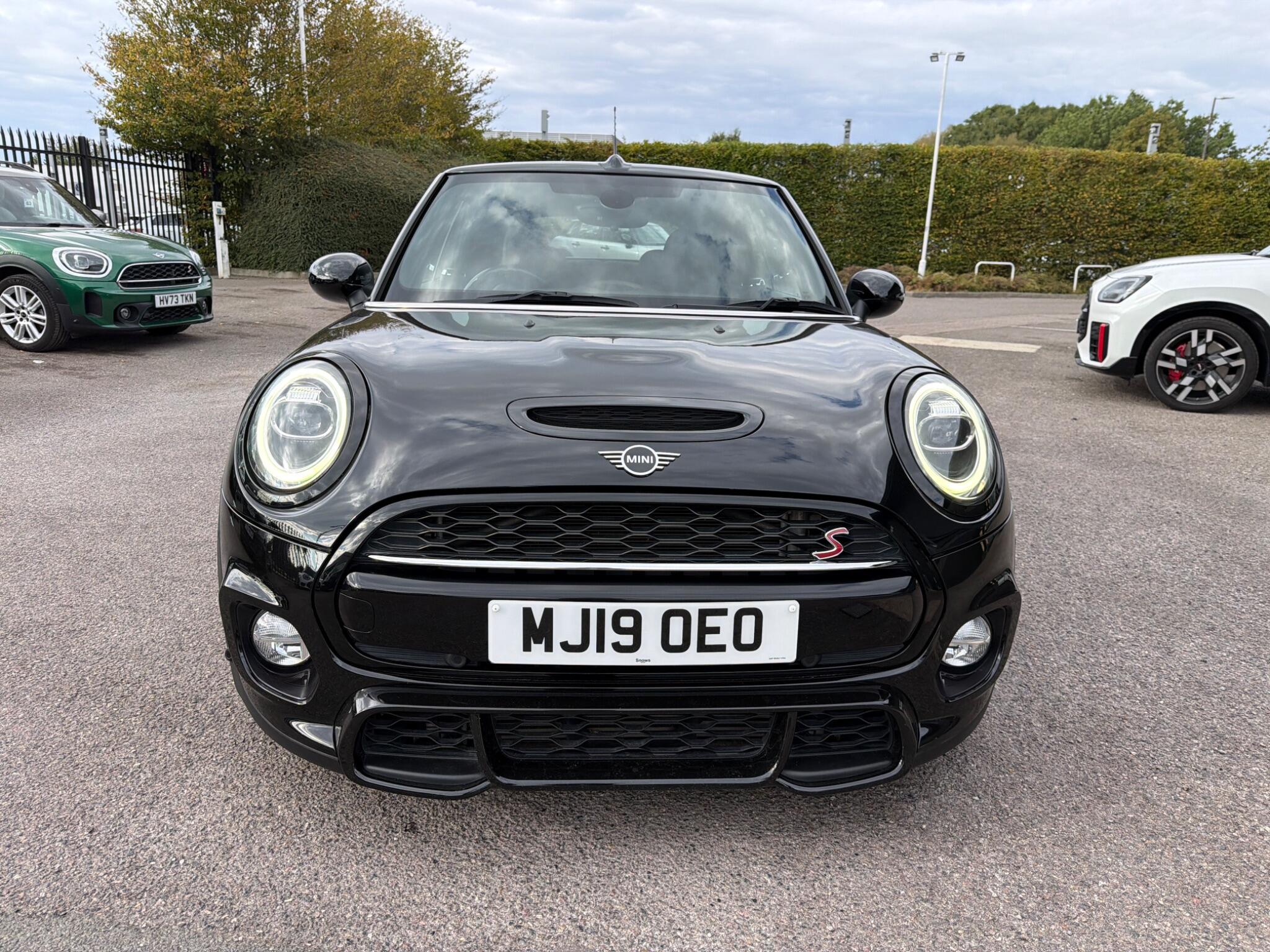 Main listing image - MINI Convertible