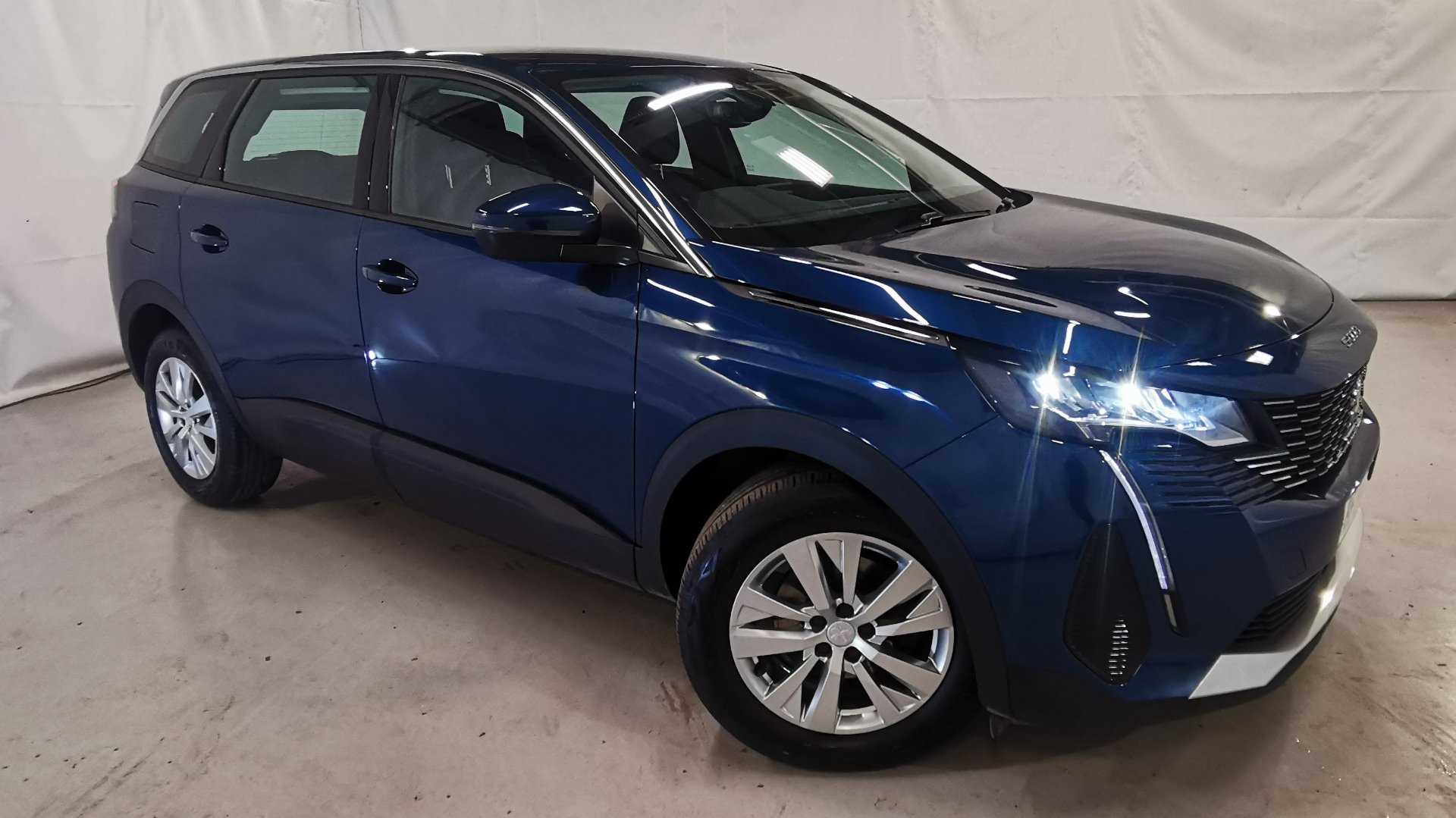 Main listing image - Peugeot 5008