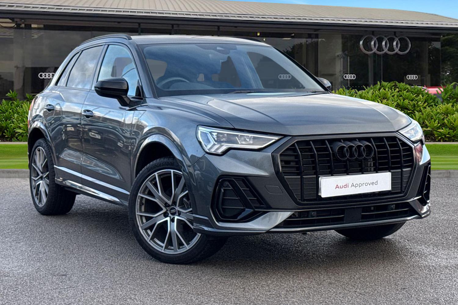 Main listing image - Audi Q3