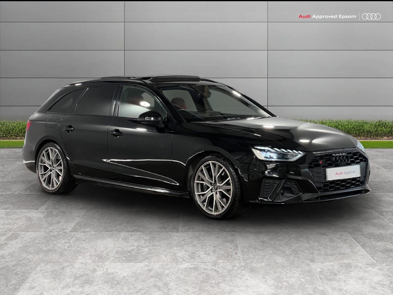 Main listing image - Audi A4