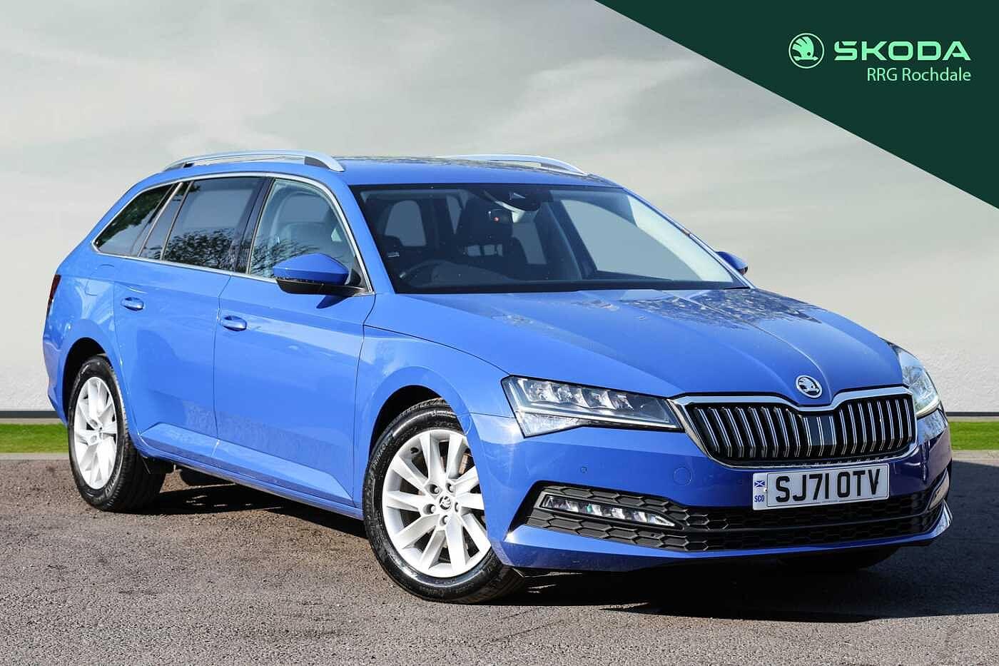 Main listing image - Skoda Superb Estate