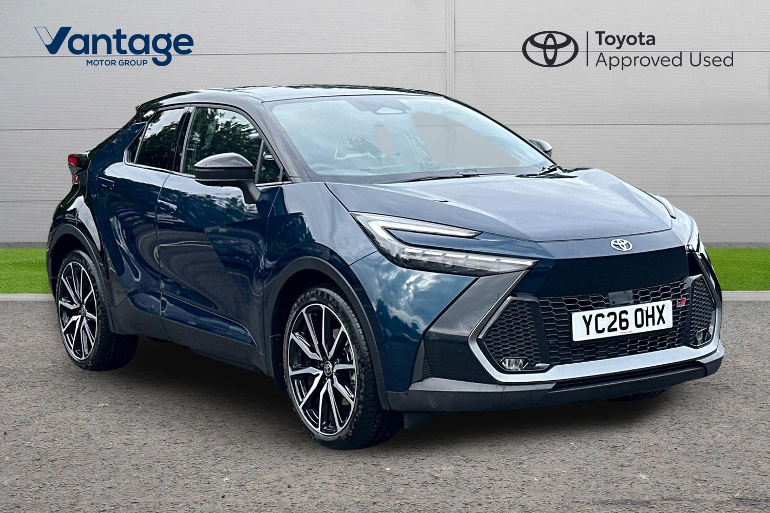 Main listing image - Toyota C-HR