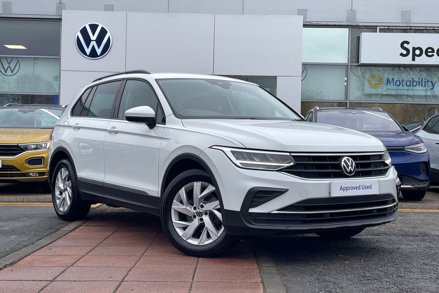 Main listing image - Volkswagen Tiguan