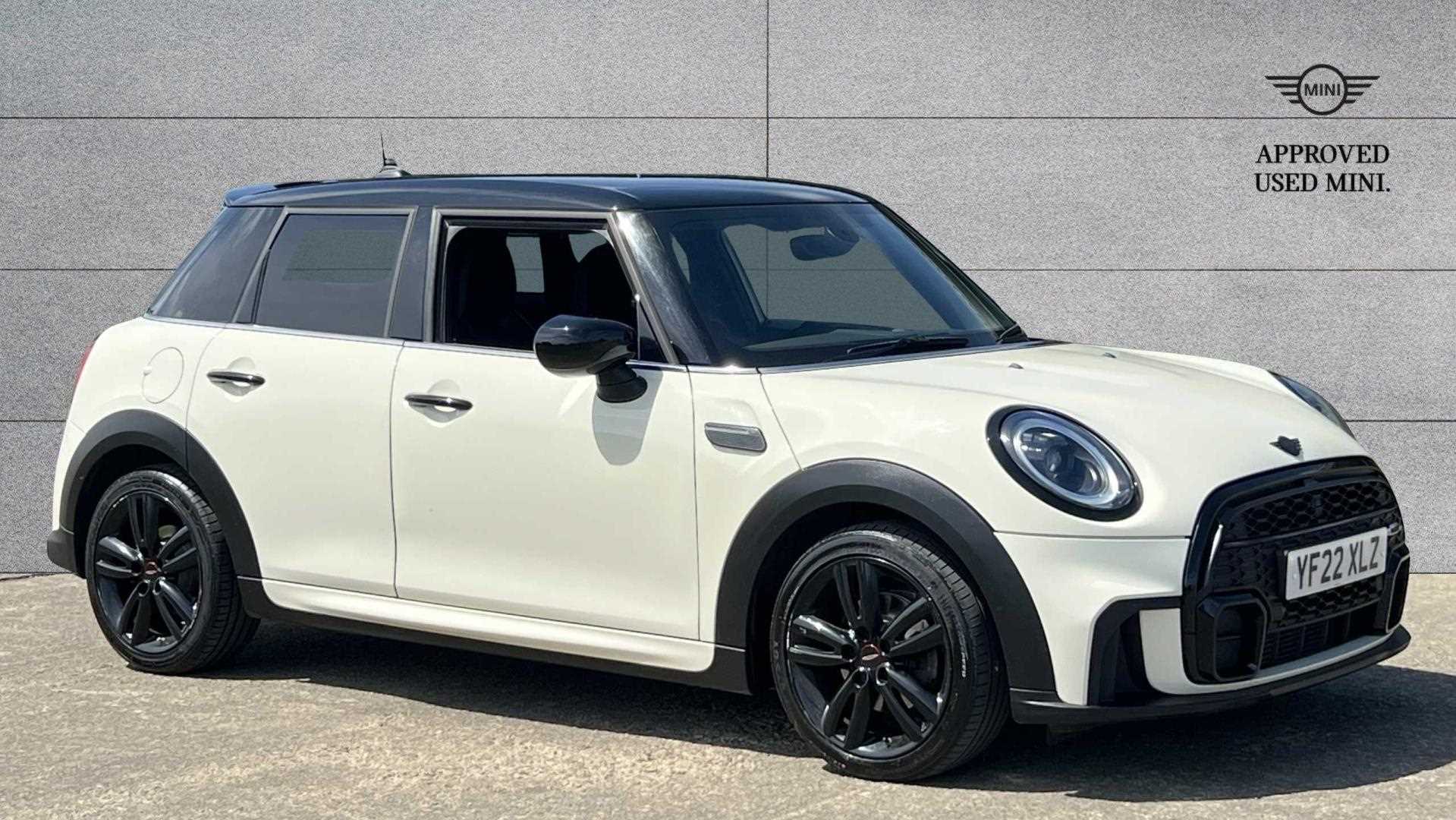 Main listing image - MINI Hatchback 5dr