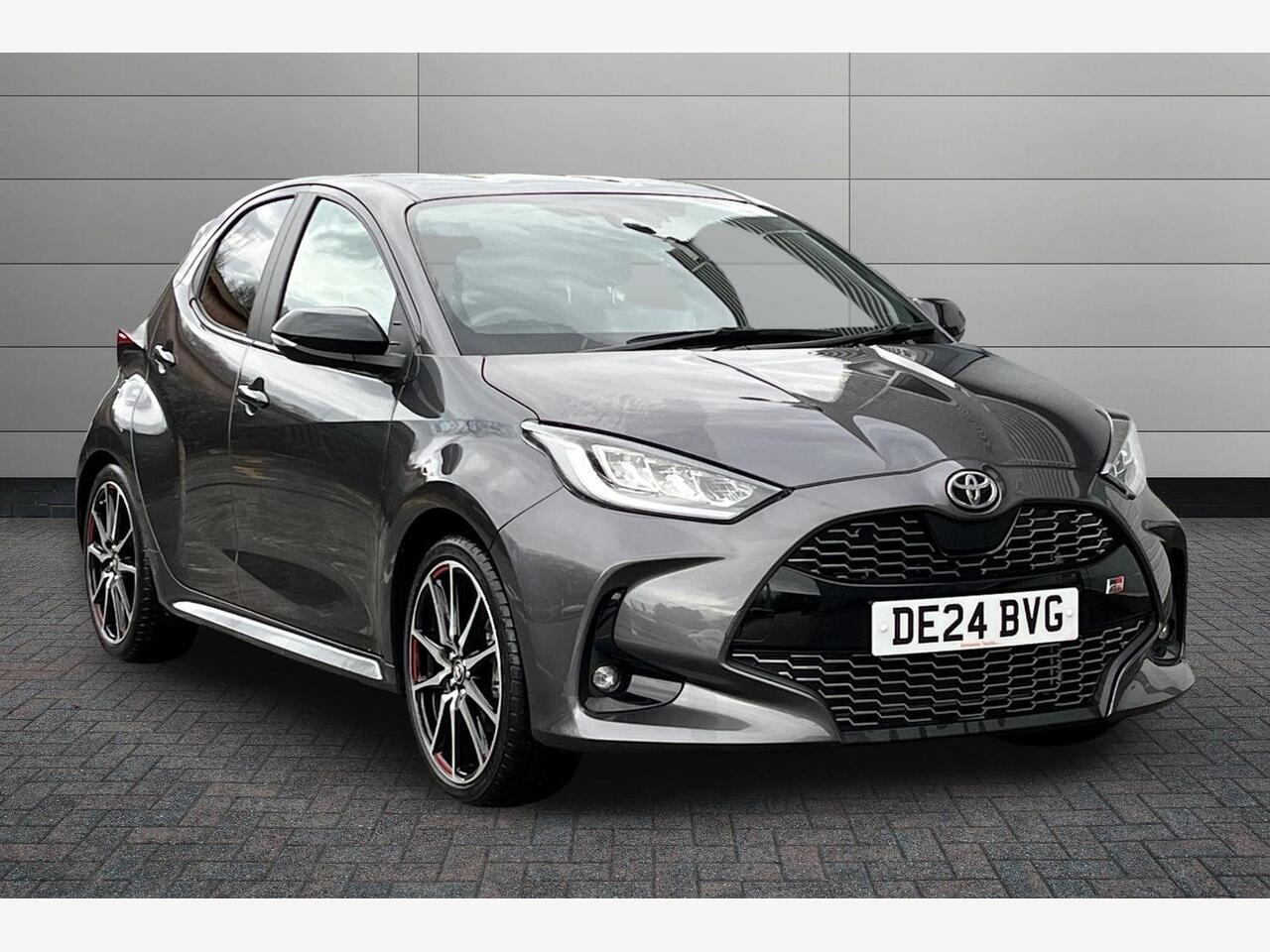 Main listing image - Toyota Yaris