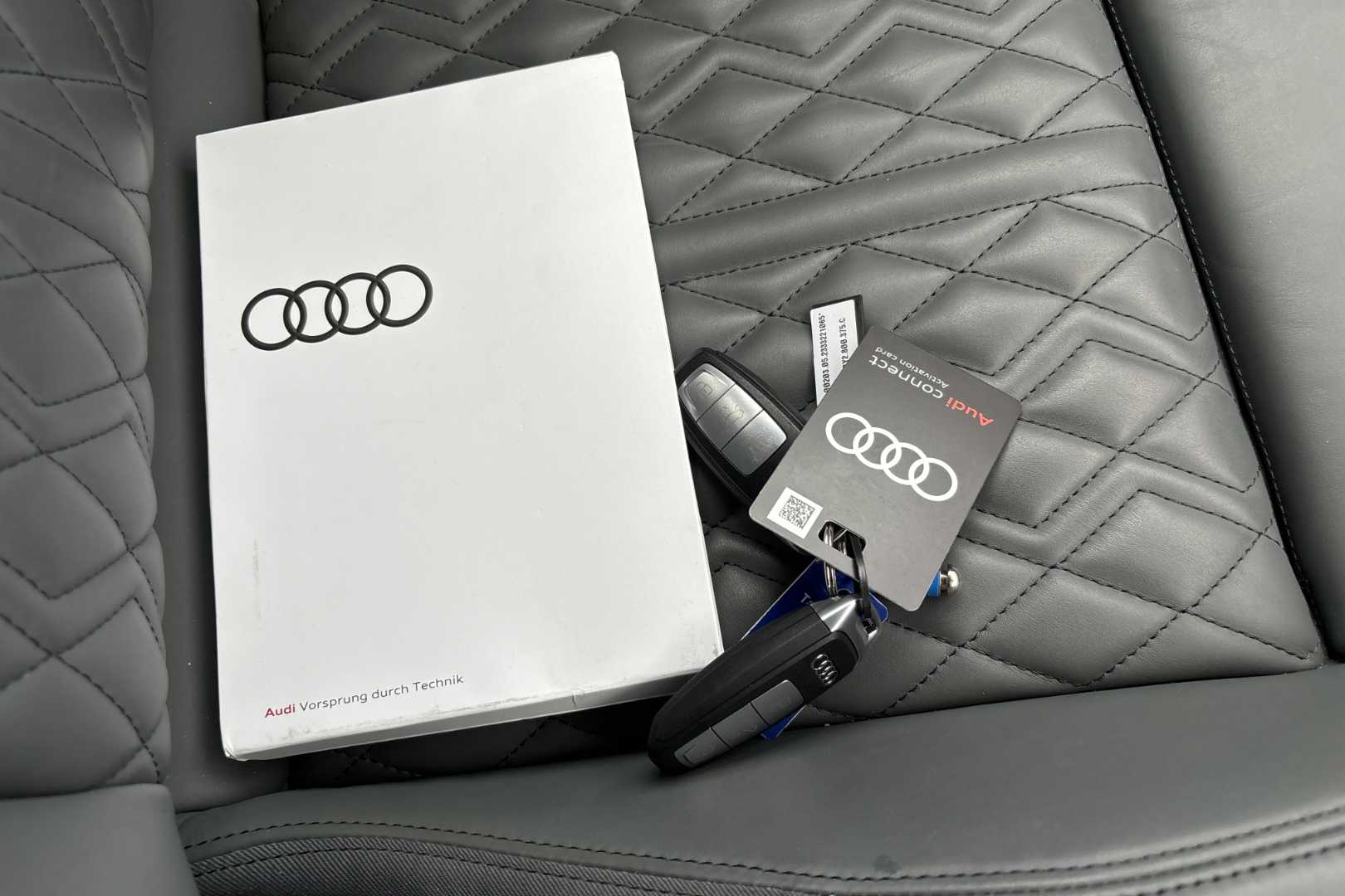 Main listing image - Audi S3