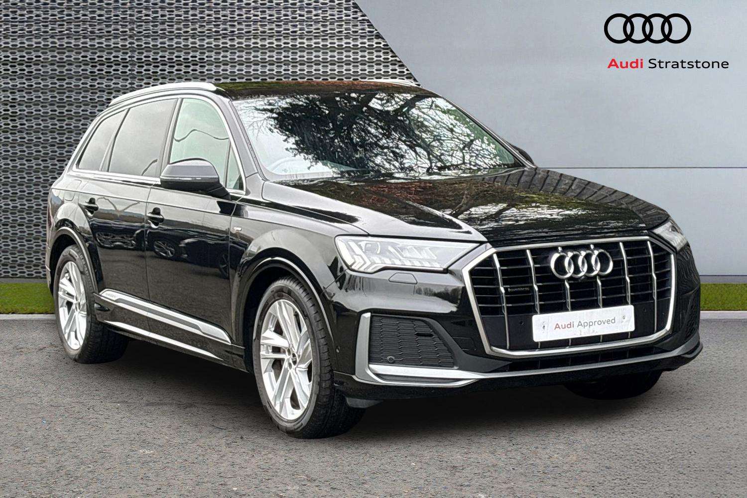 Main listing image - Audi Q7
