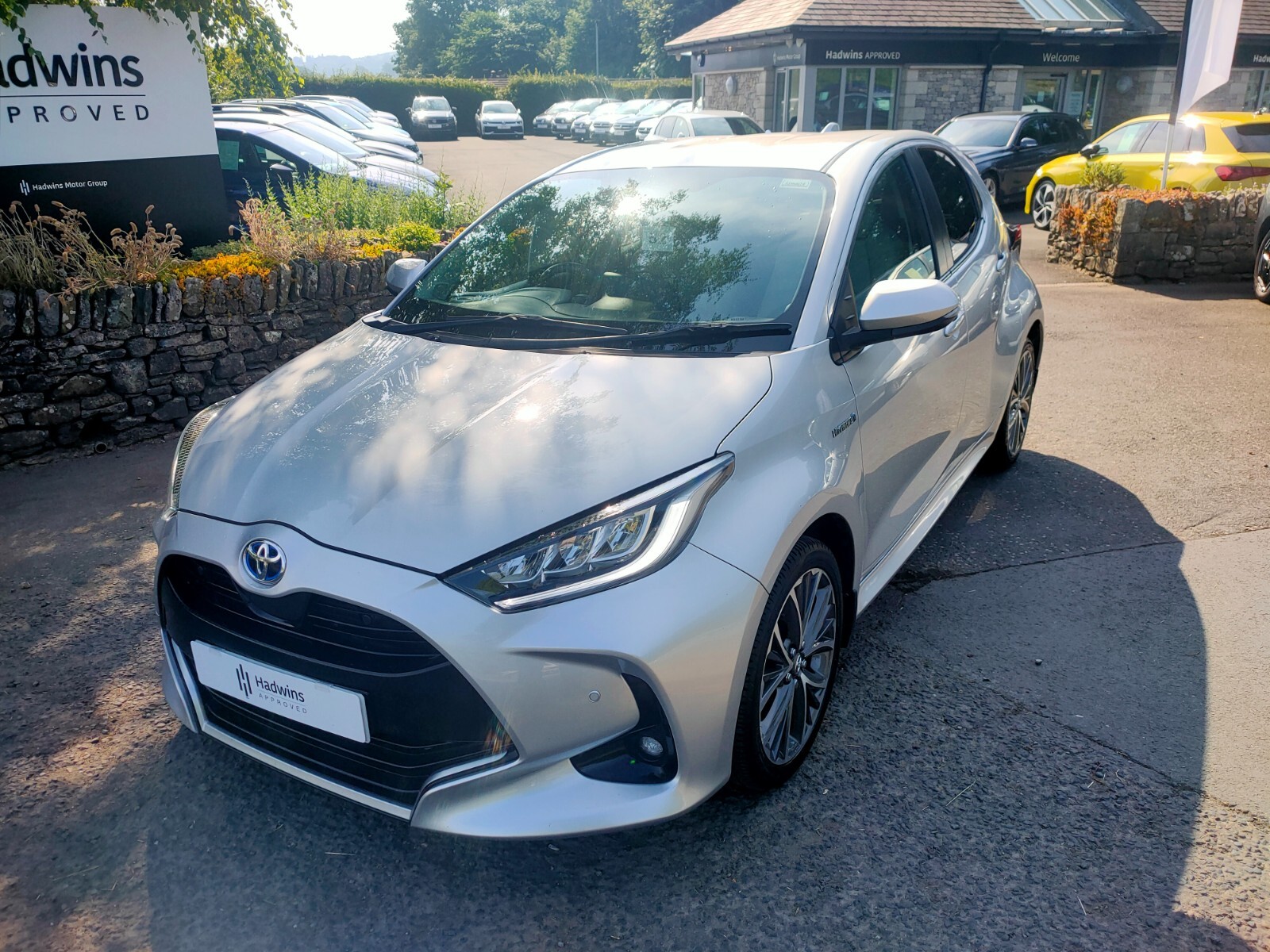 Main listing image - Toyota Yaris