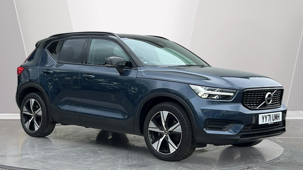 Main listing image - Volvo XC40