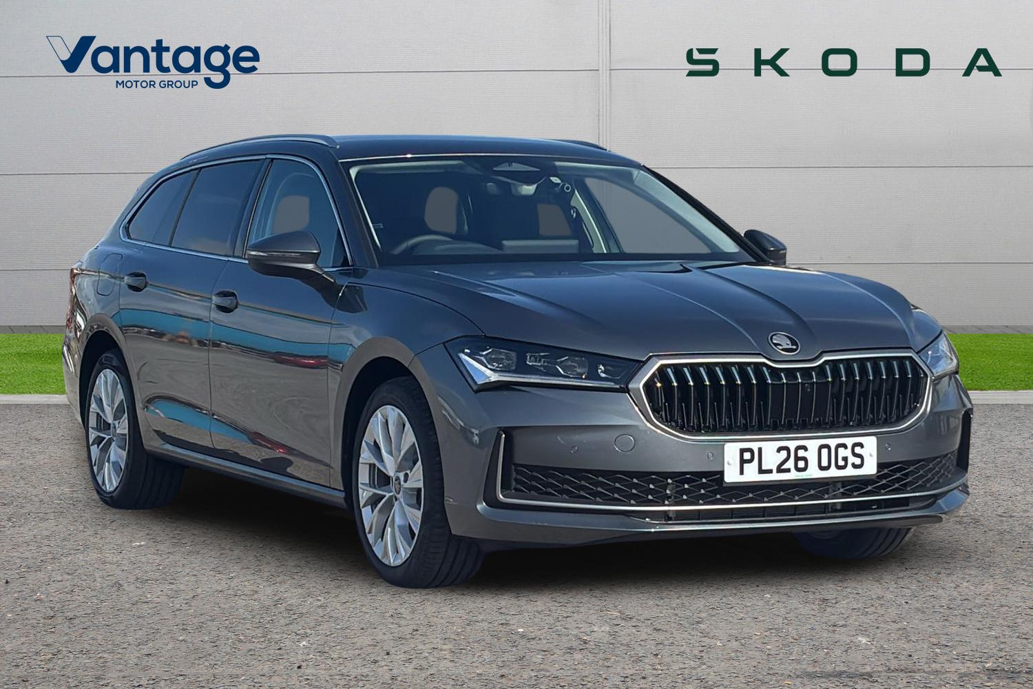 Main listing image - Skoda Superb