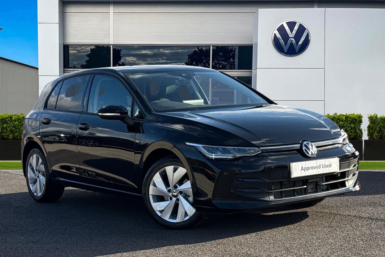 Main listing image - Volkswagen Golf