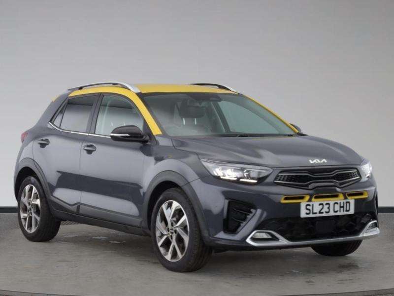Main listing image - Kia Stonic
