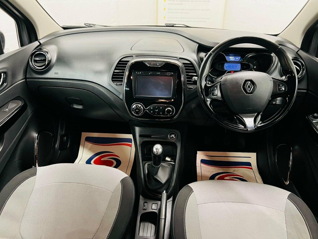 Main listing image - Renault Captur