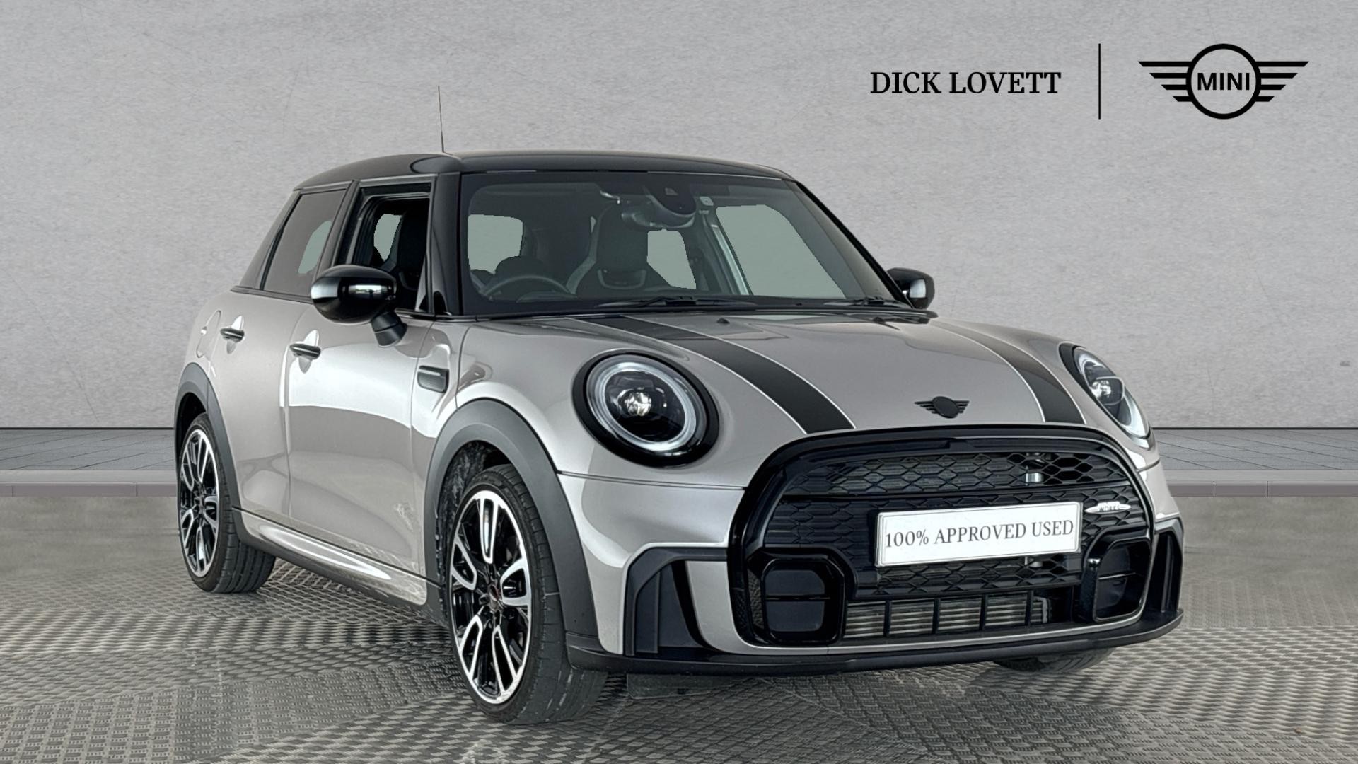 Main listing image - MINI Hatchback 5dr