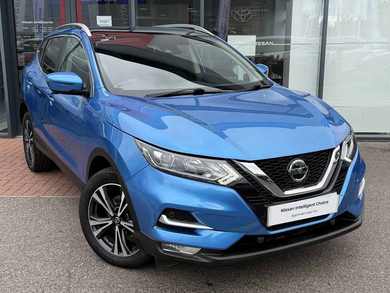 Main listing image - Nissan Qashqai