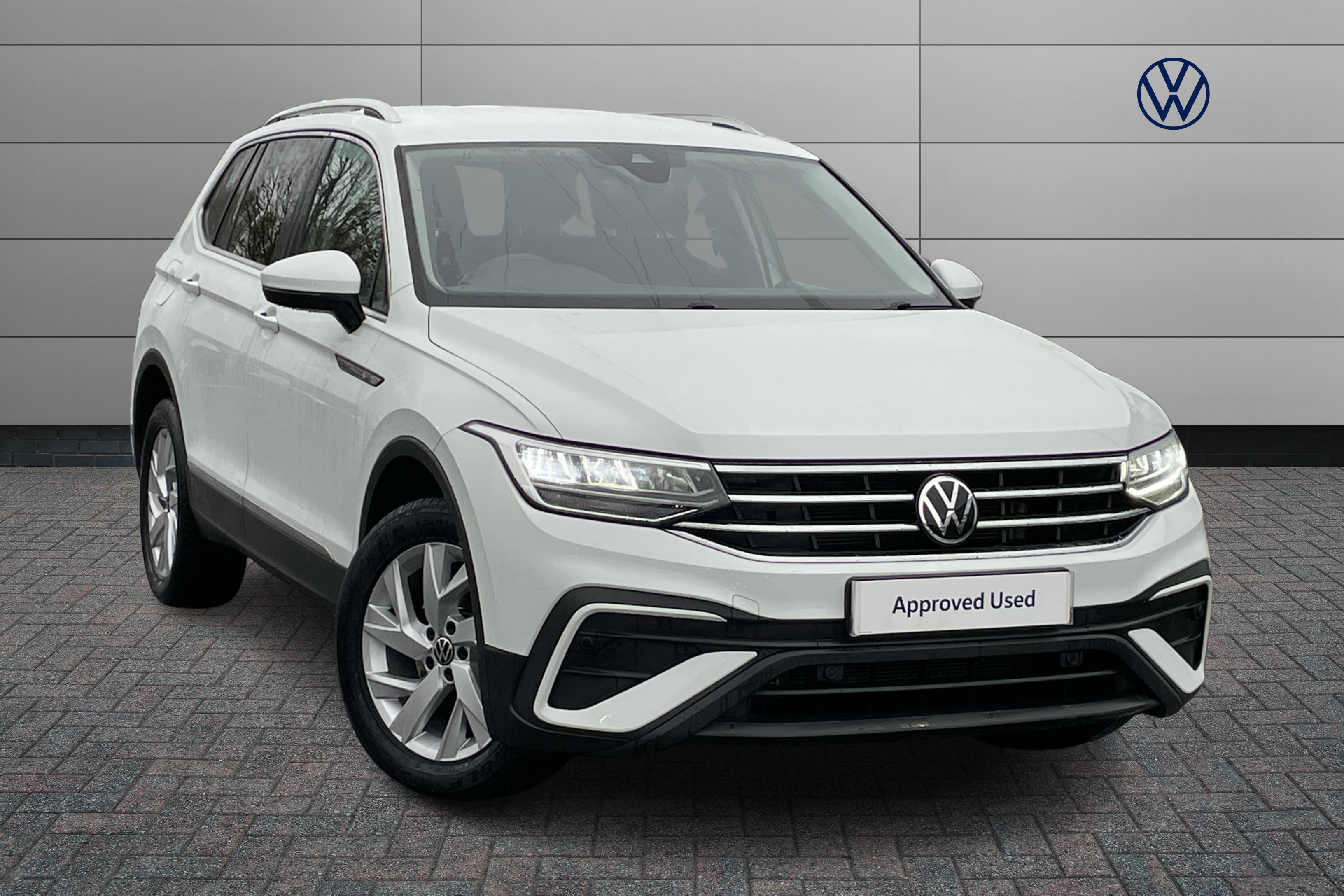 Main listing image - Volkswagen Tiguan Allspace
