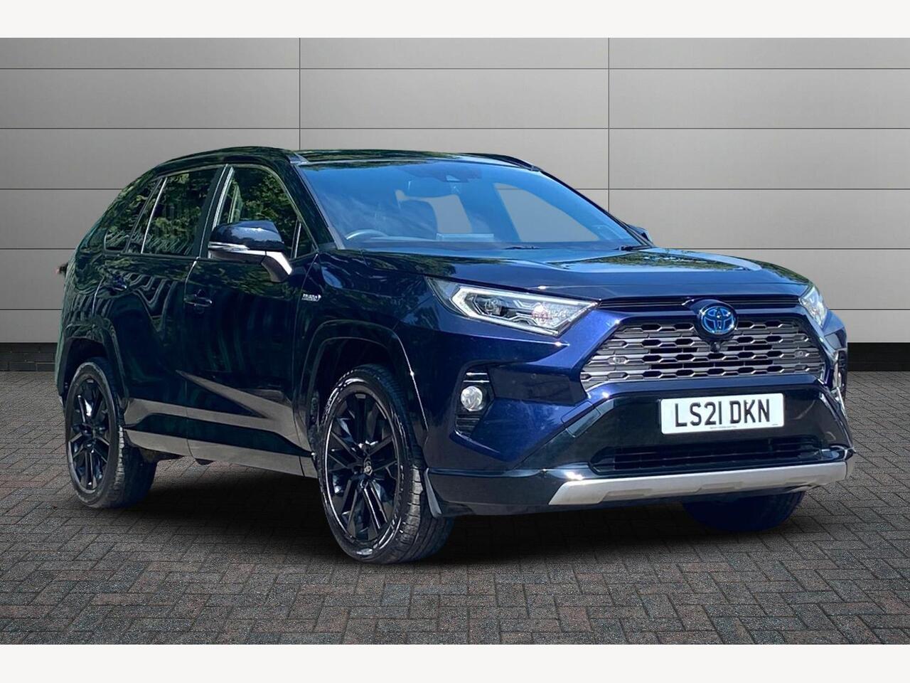 Main listing image - Toyota RAV4