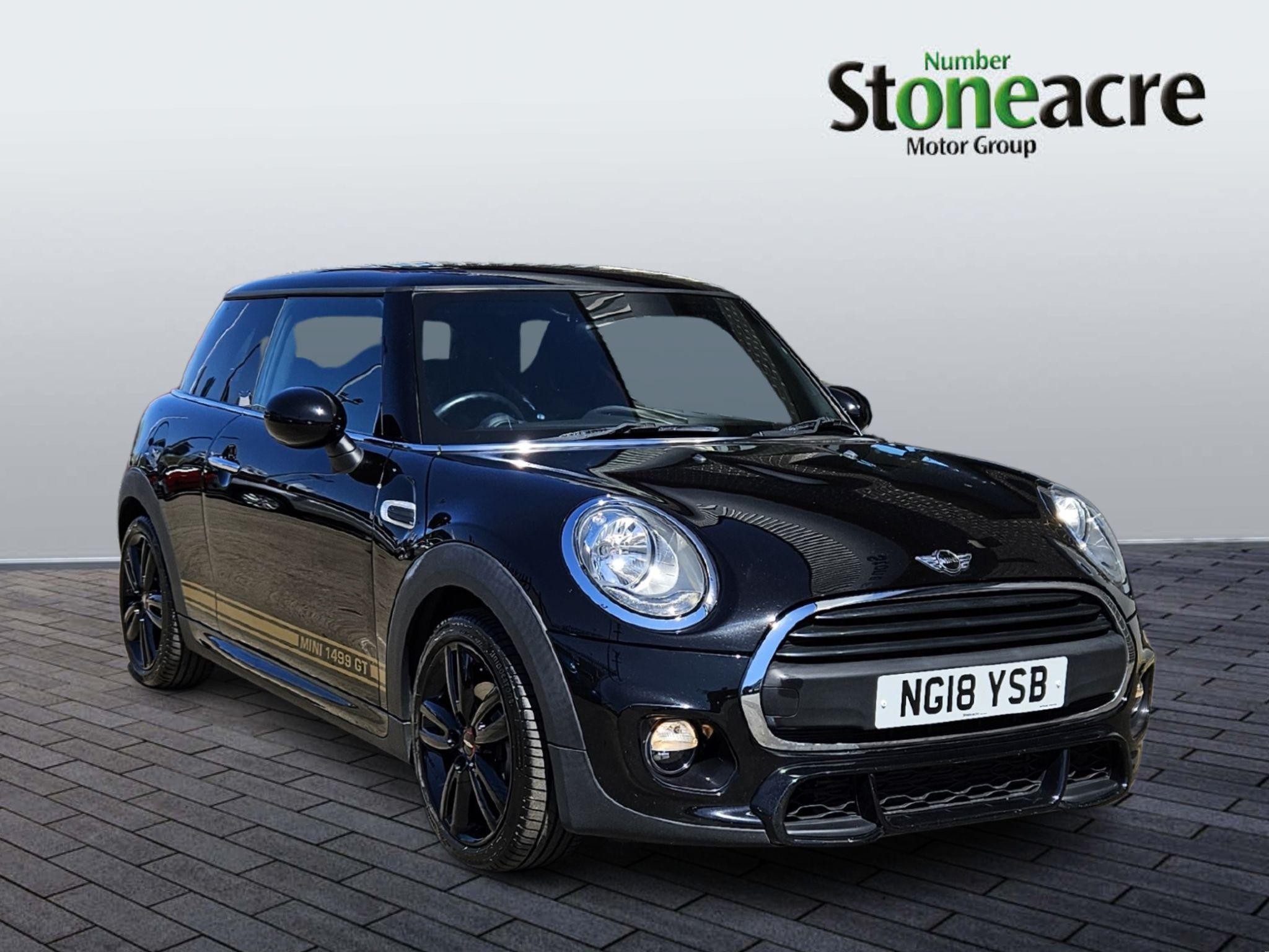 Main listing image - MINI Hatchback