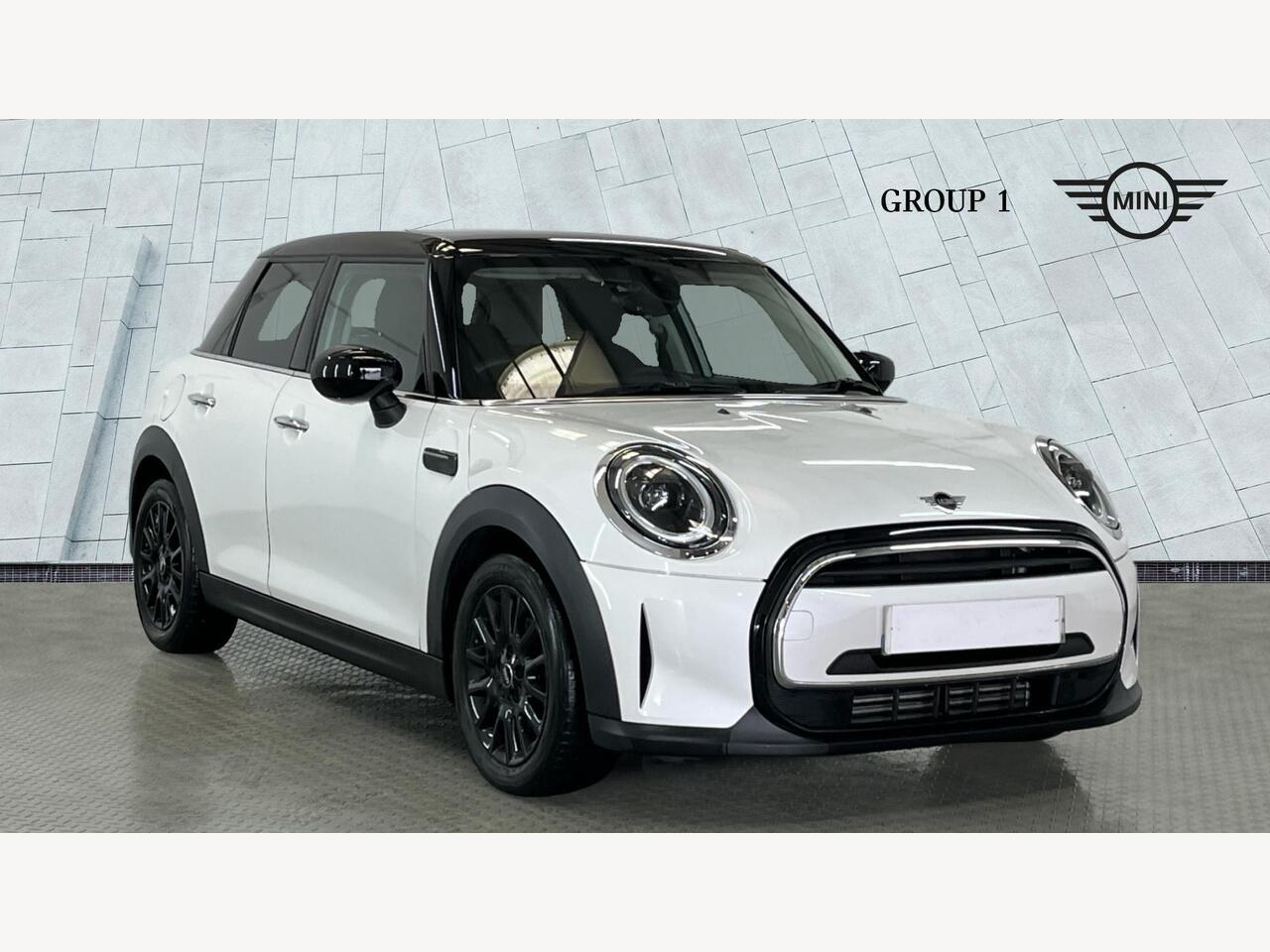 Main listing image - MINI Hatchback 5dr