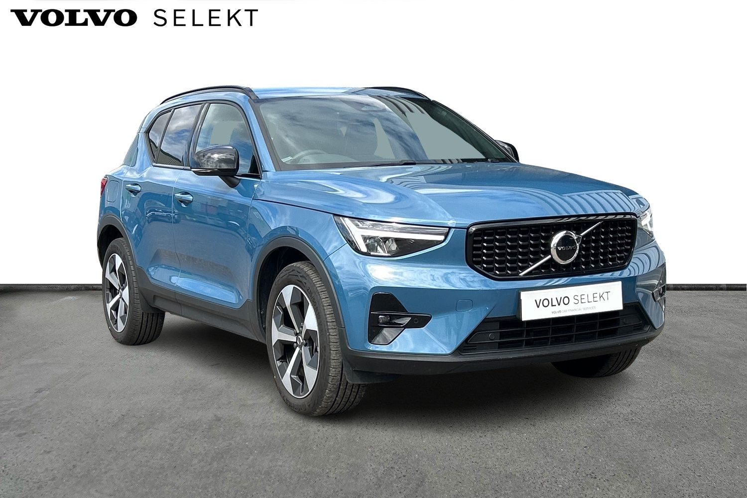 Main listing image - Volvo XC40