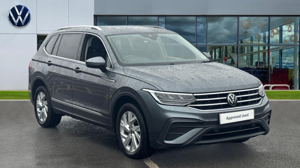 Main listing image - Volkswagen Tiguan Allspace
