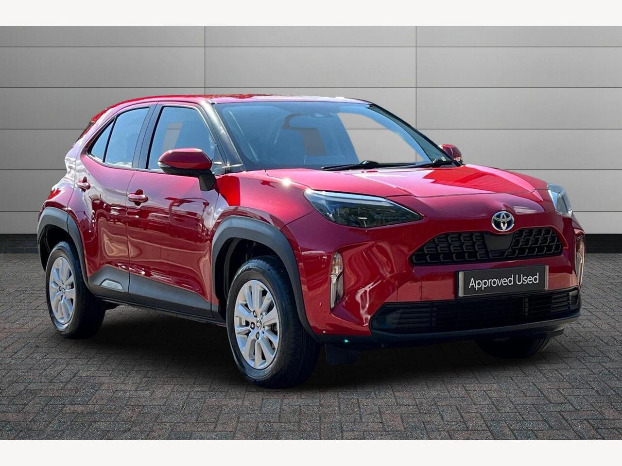 Main listing image - Toyota Yaris Cross