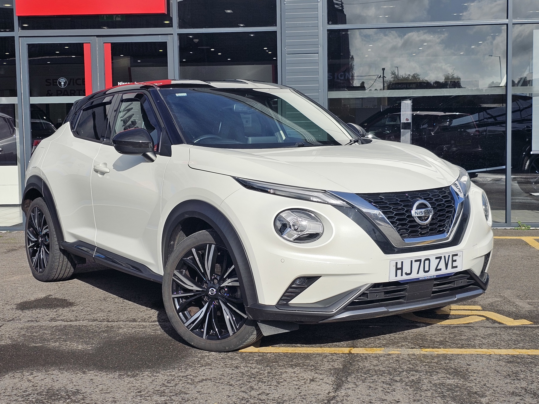 Main listing image - Nissan Juke