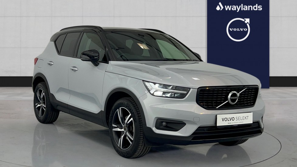 Main listing image - Volvo XC40