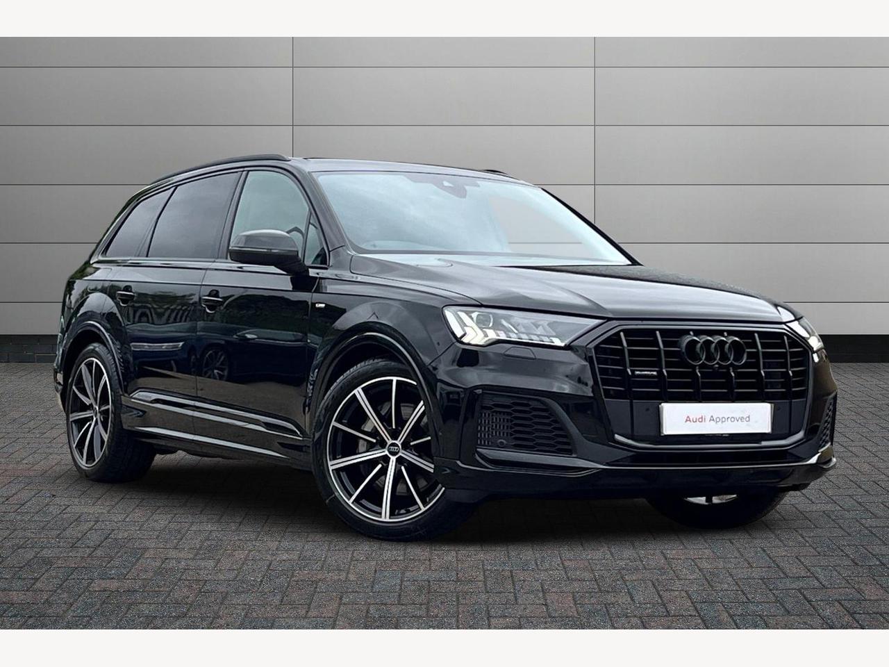 Main listing image - Audi Q7