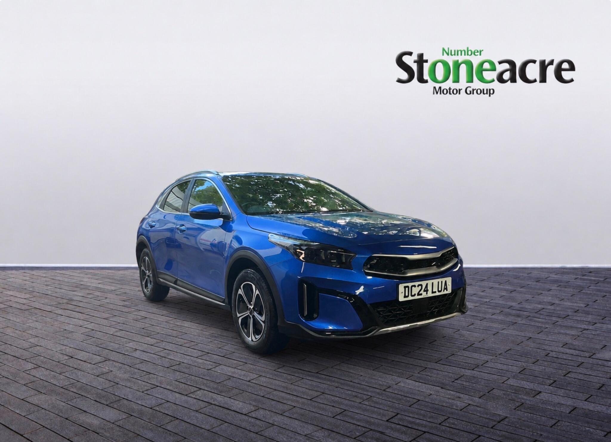 Main listing image - Kia XCeed