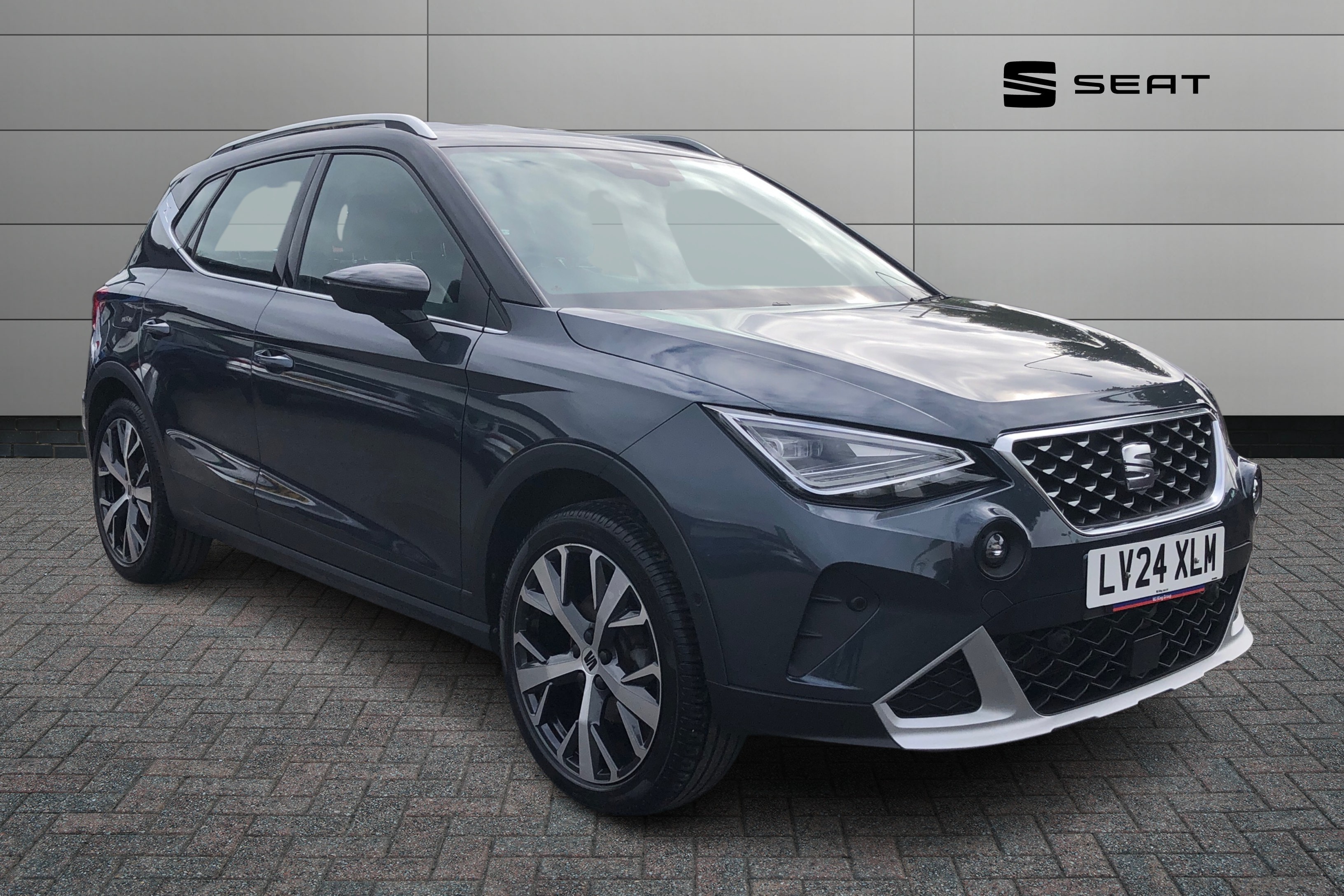 Main listing image - SEAT Arona