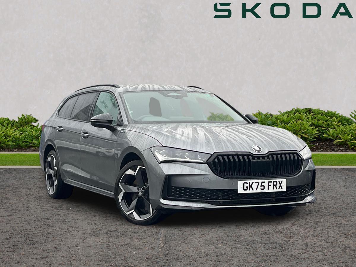 Main listing image - Skoda Superb Estate