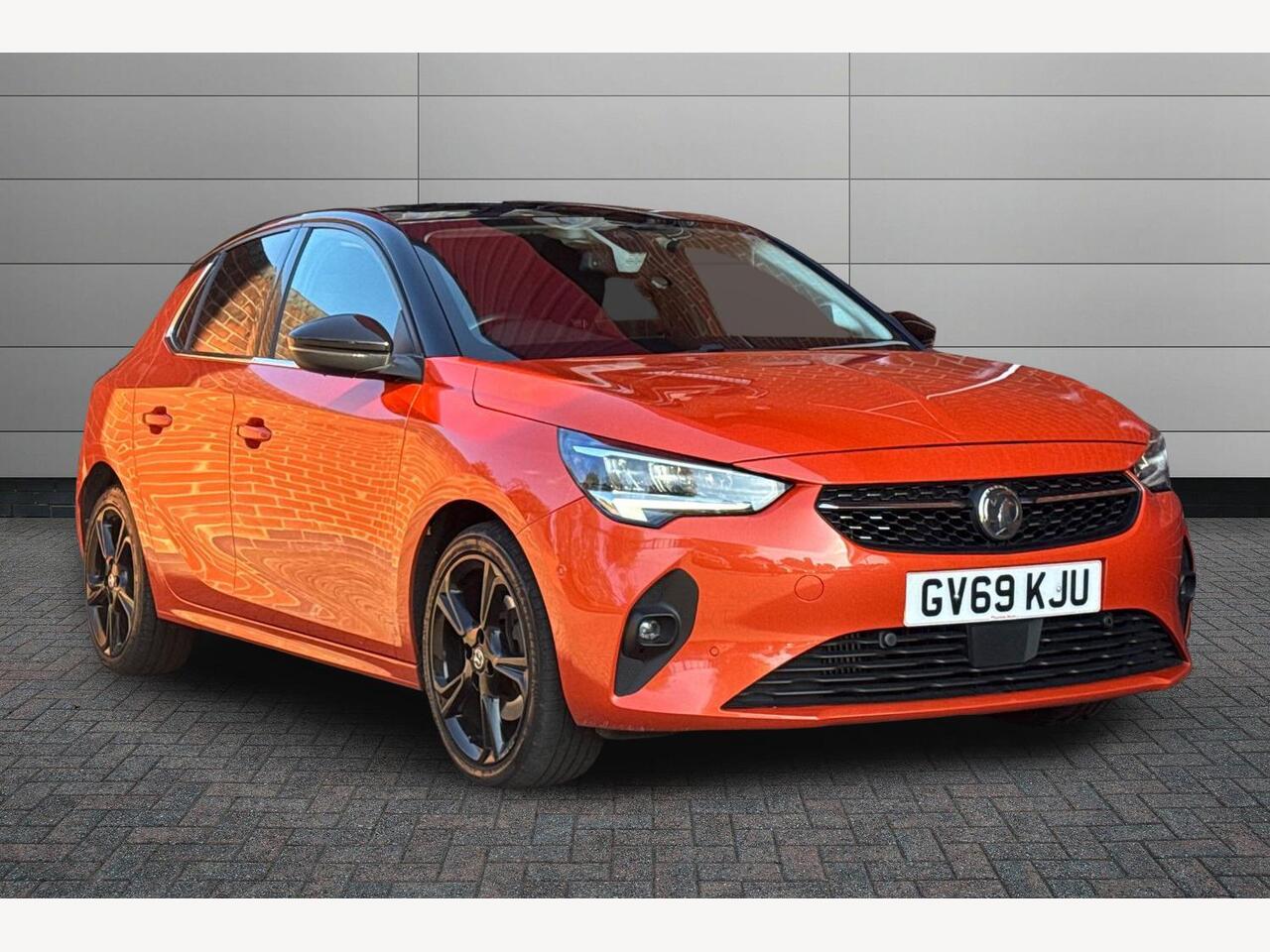 Main listing image - Vauxhall Corsa