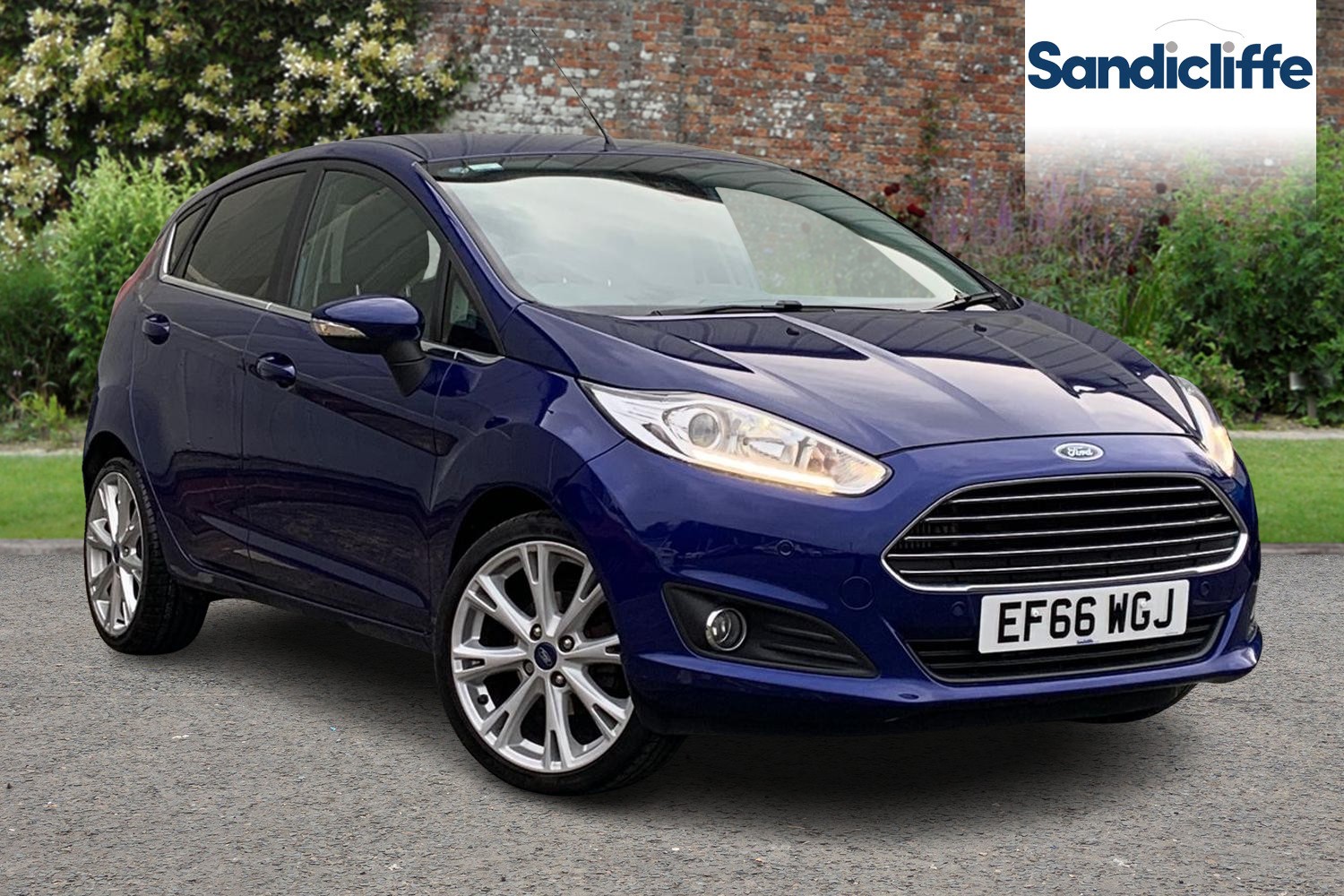 Main listing image - Ford Fiesta