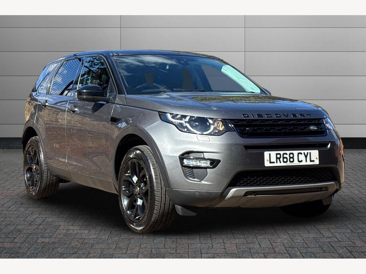 Main listing image - Land Rover Discovery Sport